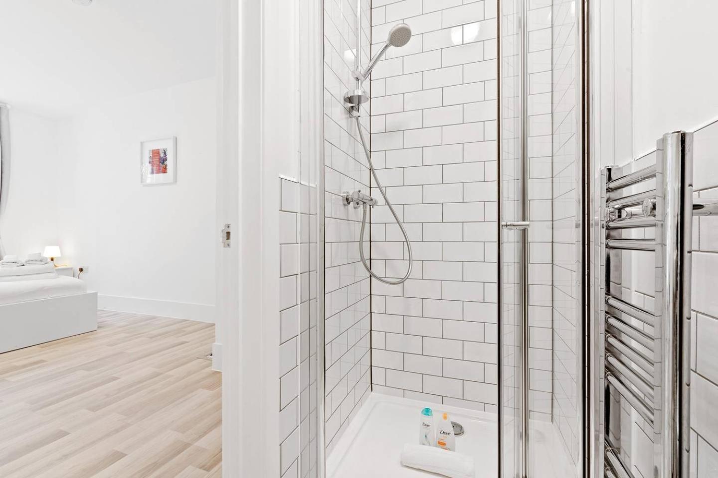 Airy Spacious 1 Bedroom Aprtment With Garden In Brixton Λονδίνο Εξωτερικό φωτογραφία
